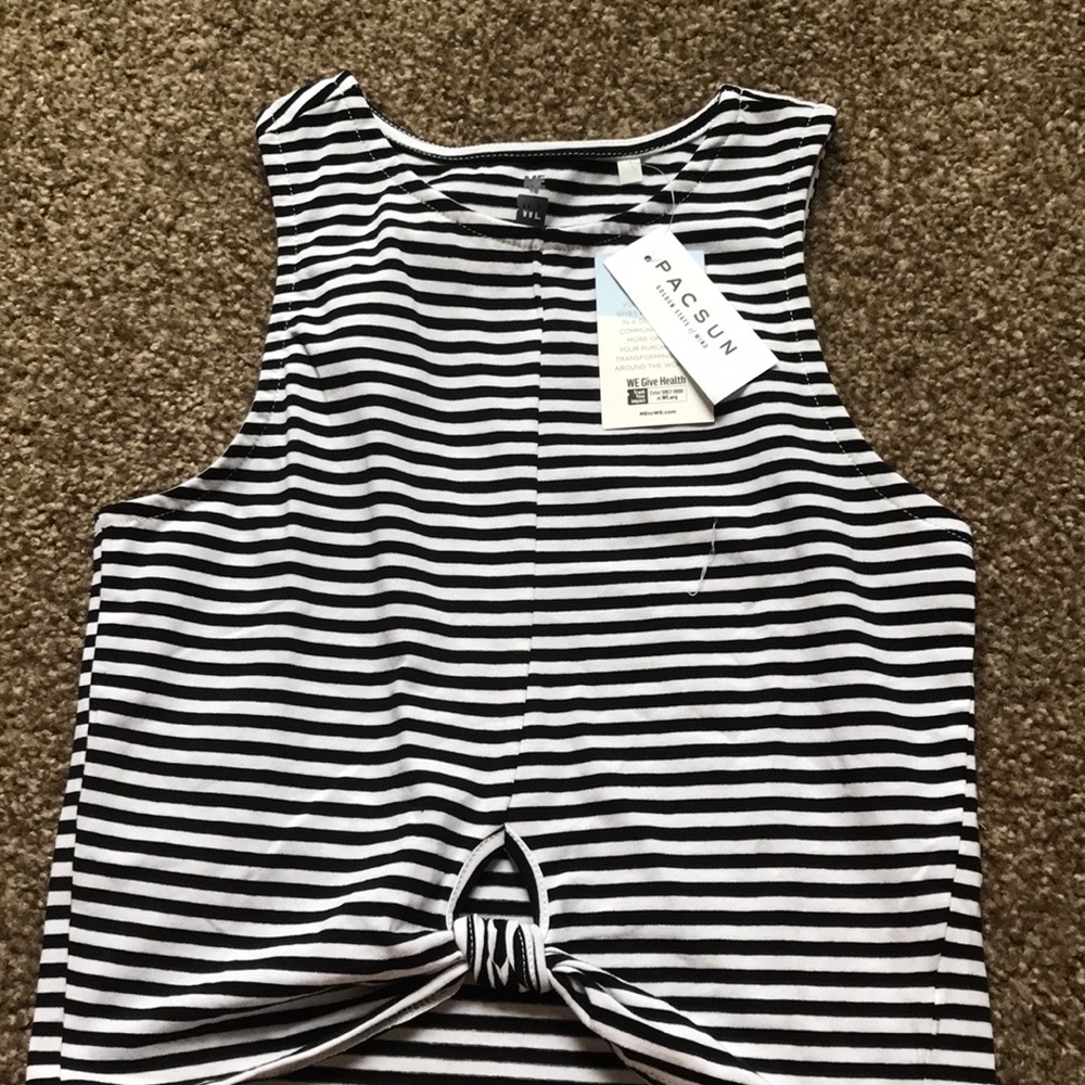 Pacsun shirt with knot in front